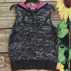 Outlaw USA Hooded Zip Up Vest